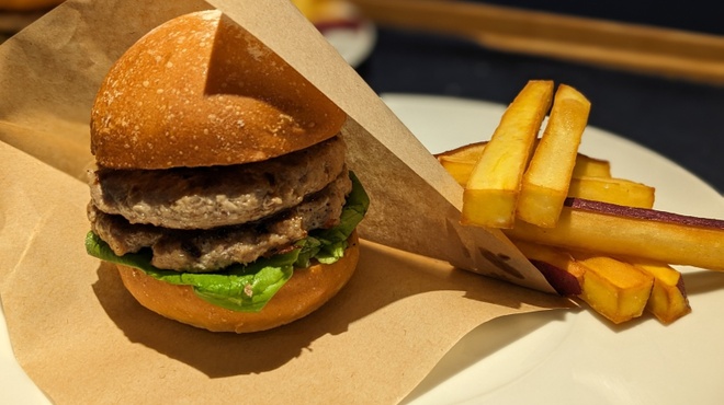 TOKi - 料理写真:倭鴨のハンバーガー