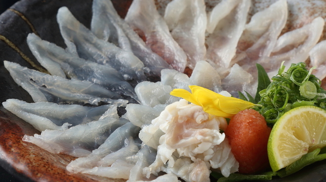 泳ぎとらふぐ活蟹料理 あじ平 - メイン写真:
