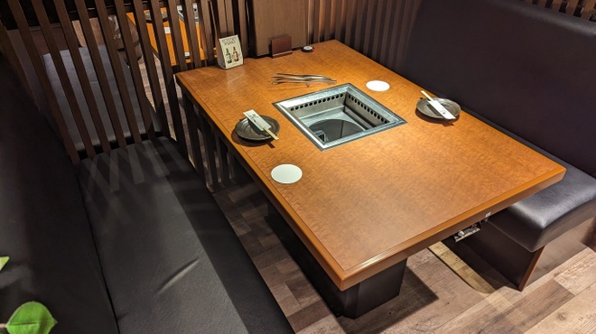 どすこい商店 ホルモン焼肉 豚星 - メイン写真: