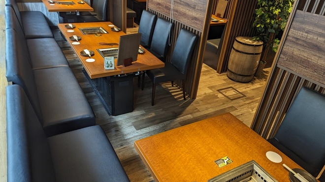 どすこい商店 ホルモン焼肉 豚星 - メイン写真: