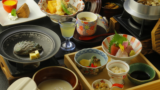 季節の魚と釜飯 魚信 - 料理写真:４代目原田豆腐と季節の釜飯コース