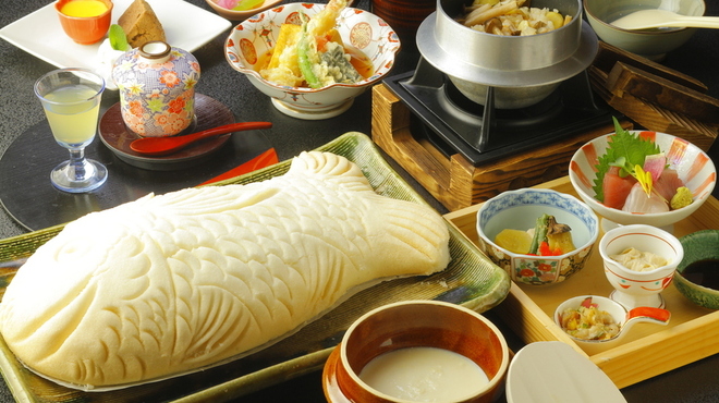 季節の魚と釜飯 魚信 - 料理写真:お祝い会席