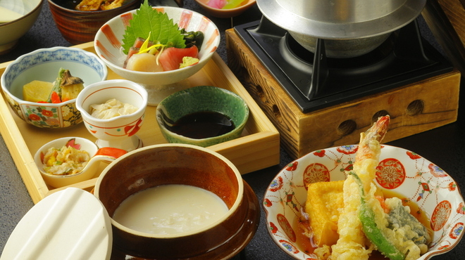 季節の魚と釜飯 魚信 - 料理写真:お豆腐御膳