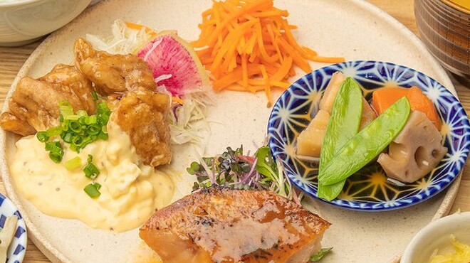 kawara CAFE＆DINING - メイン写真: