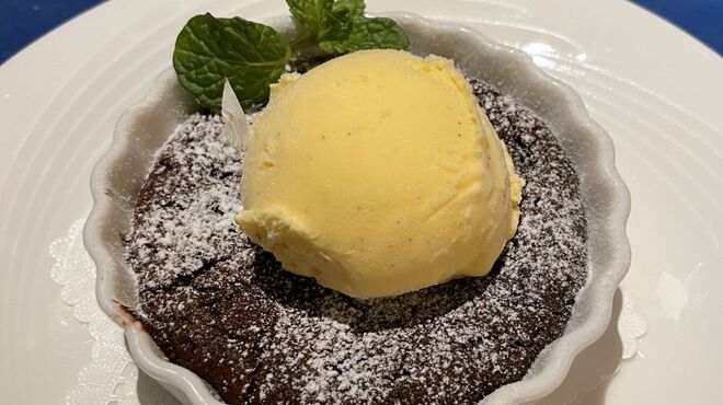 ロテルド比叡 - 料理写真:チョコケーキとバニラアイス