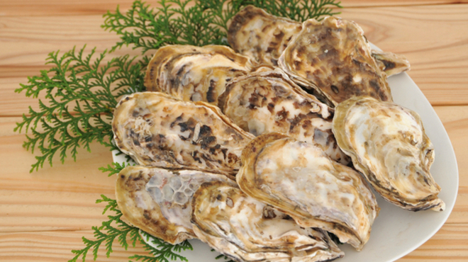 Shouei - 料理写真:潮の香りと自然の甘味が楽しめる、糸島産の大粒の牡蠣を楽しんで