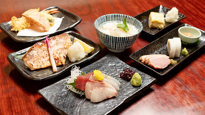 魚八 - メイン写真: