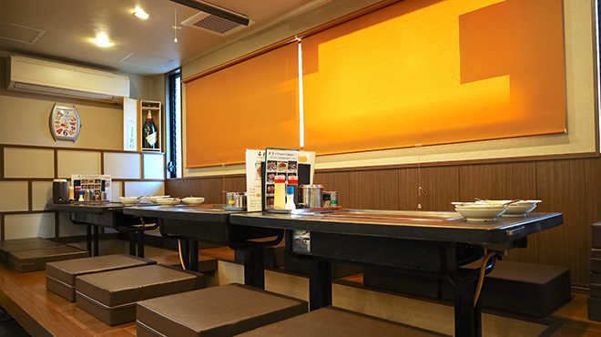 お好み焼き あじくらや - メイン写真:掘りごたつ席