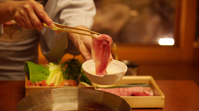 北新地しゃぶしゃぶすき焼き きらく - メイン写真: