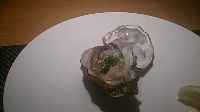 インカメラ コン テラッツァ - 料理写真:北海道昆布盛産かき