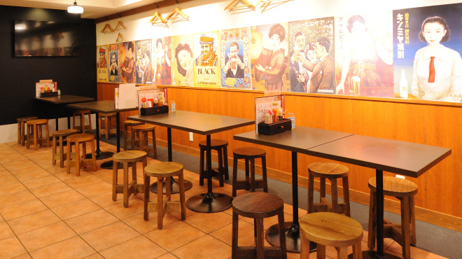 博多かわ屋 - メイン写真:テーブル1