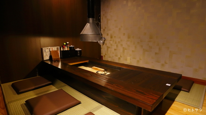 Irori Nikusuke - 内観写真:おいしい食事とほっこりできる空間は、ビジネスの成功を後押し