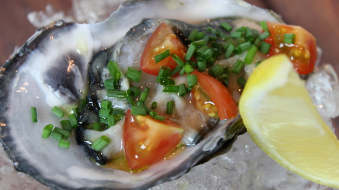 フォカッチェリア - 料理写真:北海道仙鳳趾産牡蠣