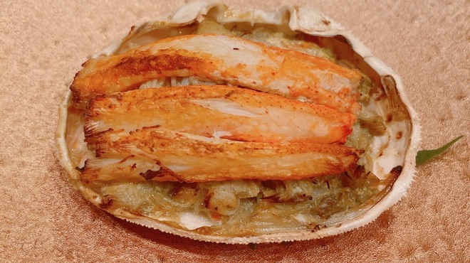 日本橋逢坂 - 料理写真:ずわい蟹甲羅焼き