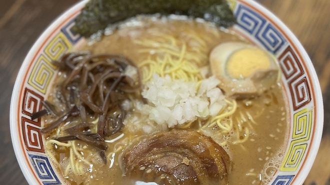 Nagahama Ramen - 料理写真:みそとんこつ　はまる人続出