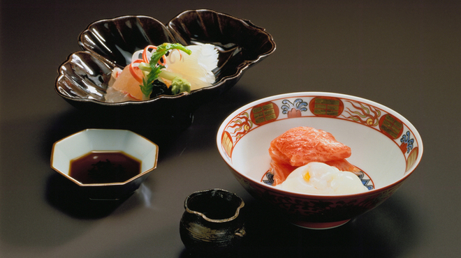 Kichisen - 料理写真:鯛刺造里、あおり烏賊、鮪トロ、温度玉子