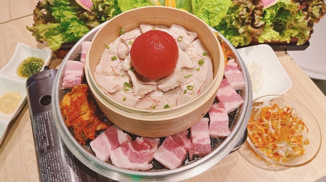 サムギョプサルと韓国料理 ツツムサンパ - メイン写真: