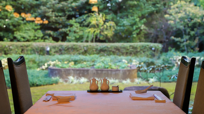 Chuugokuryouri Maronie - メイン写真:テーブル&庭園