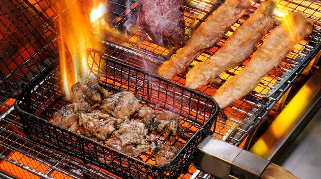 沖縄料理と炉端焼き なんくるないさー - メイン写真: