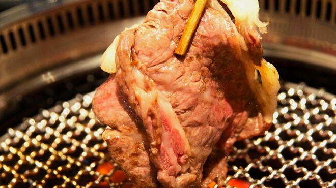 肉の楽家 - メイン写真: