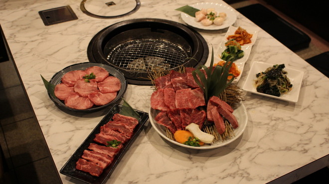 Yakiniku Nangyouen - メイン写真: