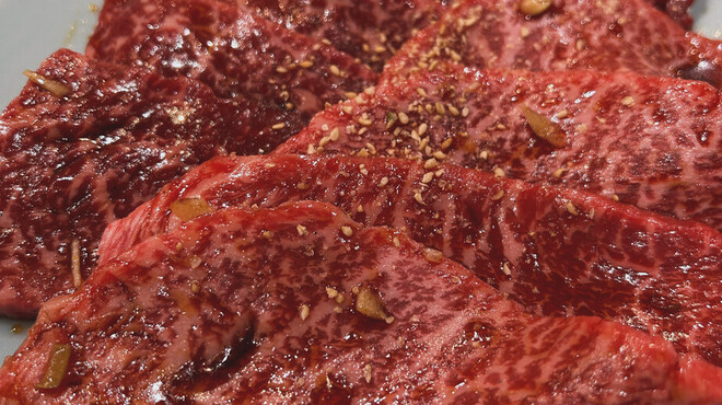 焼肉ホルモン 亀萬 - メイン写真: