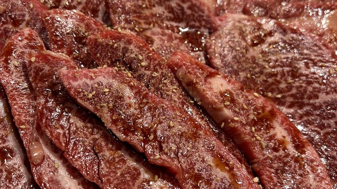 焼肉ホルモン 亀萬 - メイン写真: