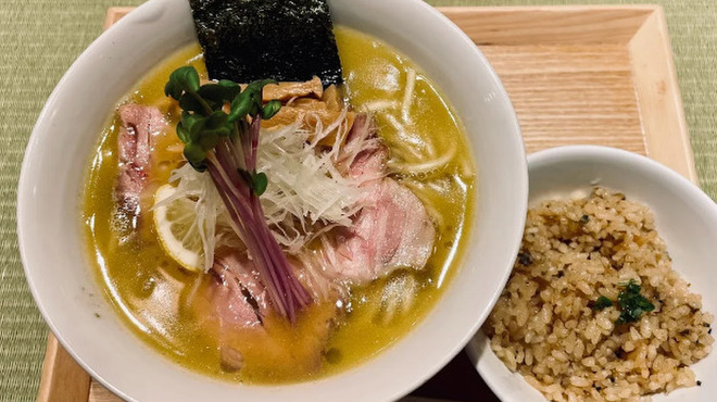 牡蠣と貝 - メイン写真: