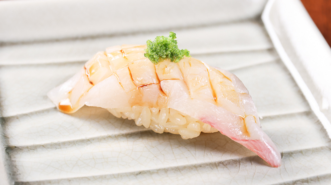 Sushi Tobikome - メイン写真: