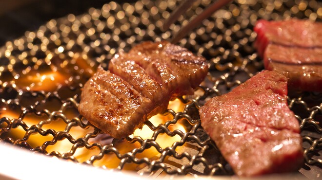 飛騨牛焼肉 牛ざんまい - メイン写真: