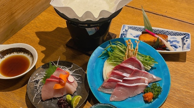 Nihonshu Baru Chintara - 料理写真: