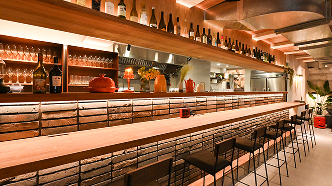BISTRO CHURA - メイン写真:カウンター席