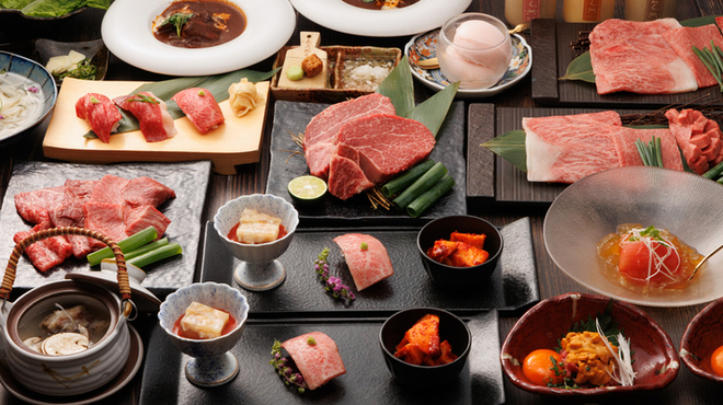 Wagyu Ue-Go Mesuu Shi To Jukusei Gyuushi Taniku Ya Ichiyuku - メイン写真: