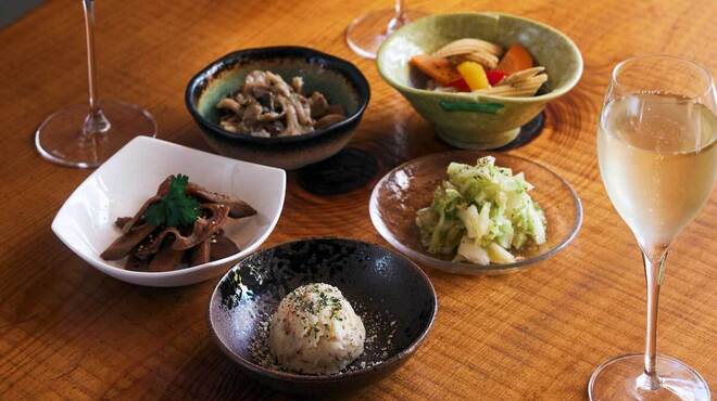 アワーズ ~ワインと肴~ - メイン写真: