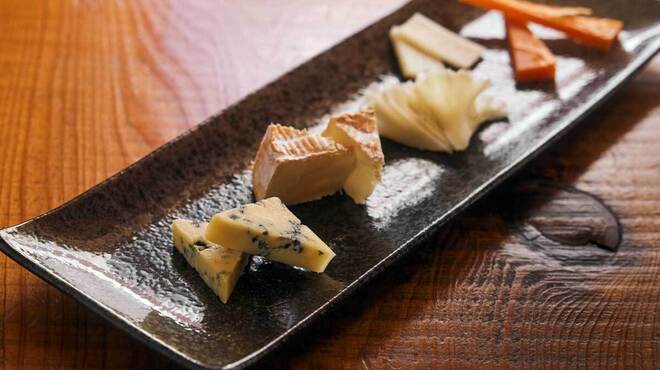 アワーズ ~ワインと肴~ - メイン写真: