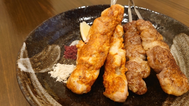 フィクションスパイス - 料理写真:チキンティッカとラム肉の盛り合わせ