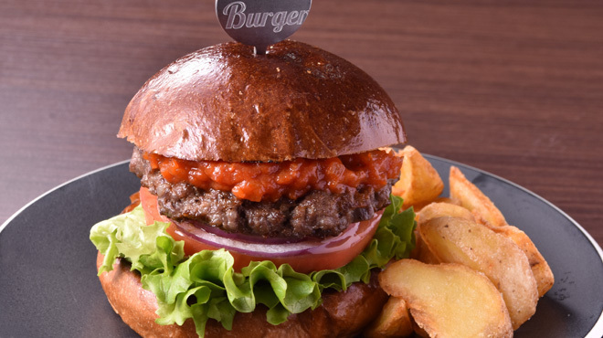 ブーストバーガー - 料理写真:地元の食材で元気をBoost!