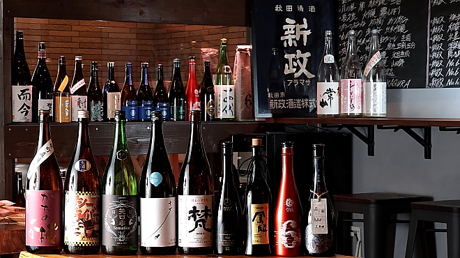 Sakenomi Nishikawa - メイン写真:日本酒各種：日々、1000銘柄以上が入荷します。