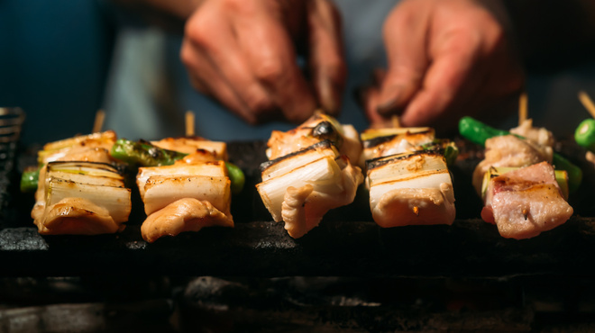 Nikuzushi Yakitori Tabehoudai Koshitsu Izakaya Waiwai Toukyou Shinjukuten - メイン写真: