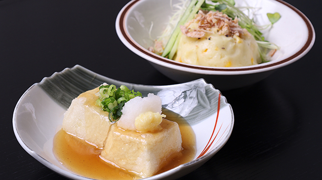 Buzz - メイン写真:あんかけ豆腐、ポテトサラダ