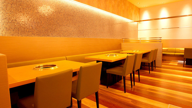 みなとみらいde 焼肉 DOURAKU - メイン写真: