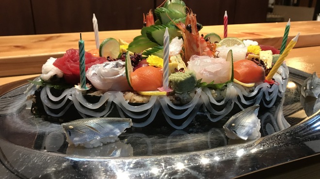 大徳寺 鮨長 - 料理写真:お寿司のケーキ　誕生日やお祝いに