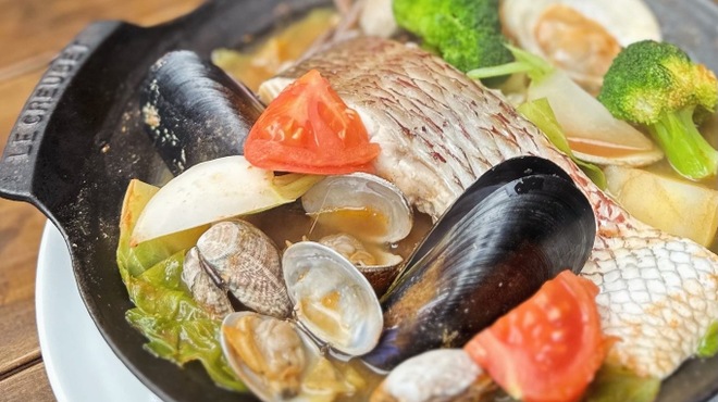 Fresh Seafood Bistro SARU - メイン写真: