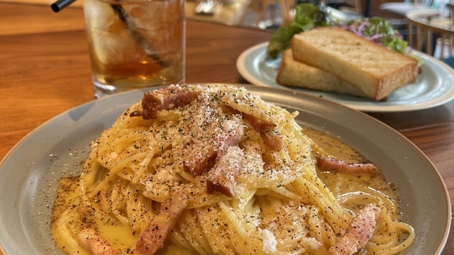 THE base ASAKAYAMA CAFE DINING - メイン写真: