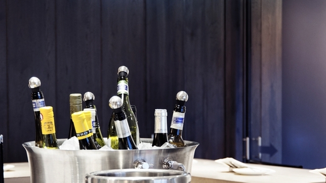 QUAND L'APPETIT VA TOUT VA！ The kitchen＆Wine - ドリンク写真:フランスボルトワインを中心に、バラエティーに営んだグラスワインは15種類ほどご用意