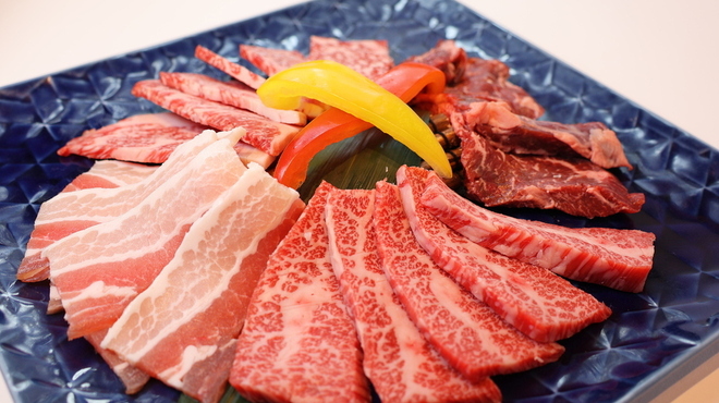 東京 焼肉エイト - メイン写真: