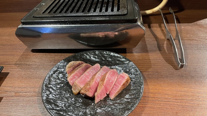 カウンター焼肉 ふかみ - メイン写真: