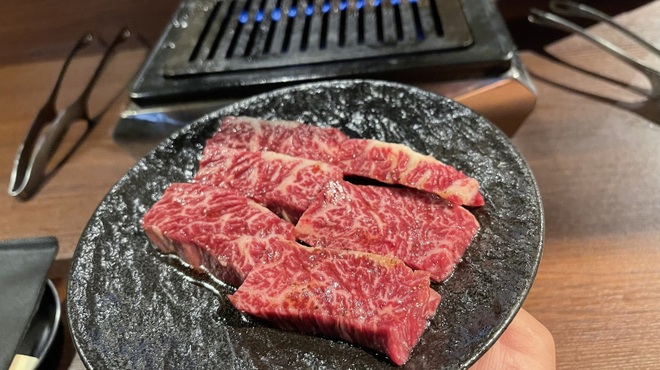 カウンター焼肉 ふかみ - メイン写真:
