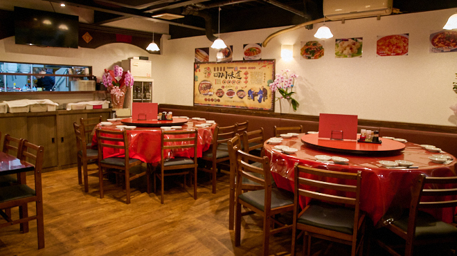 川味坊 - メイン写真:テーブル席