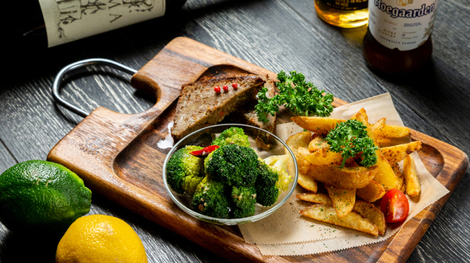 cafe garage Dogberry - メイン写真: